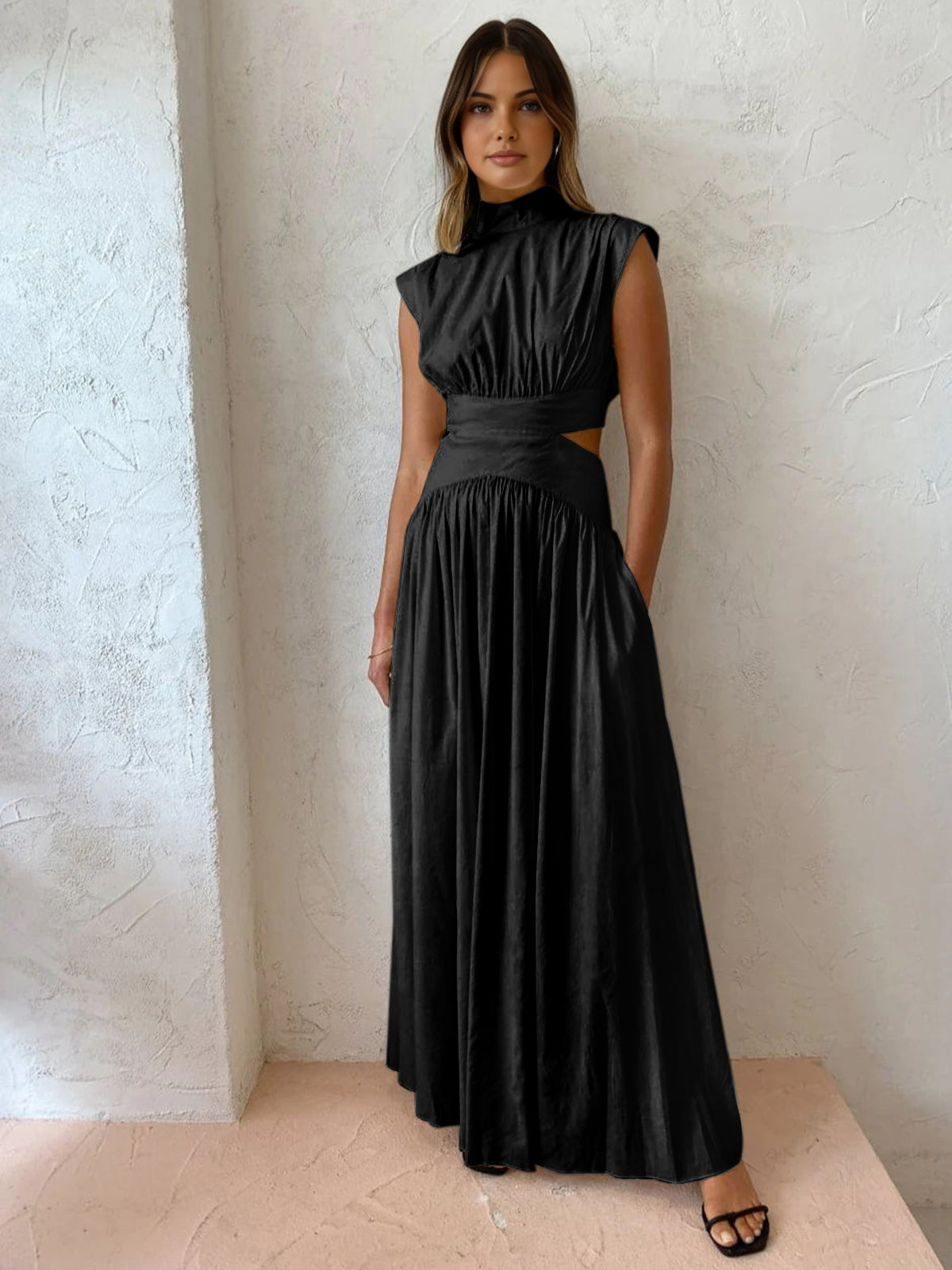Elegant Sleeveless Formal Maxi Dress
