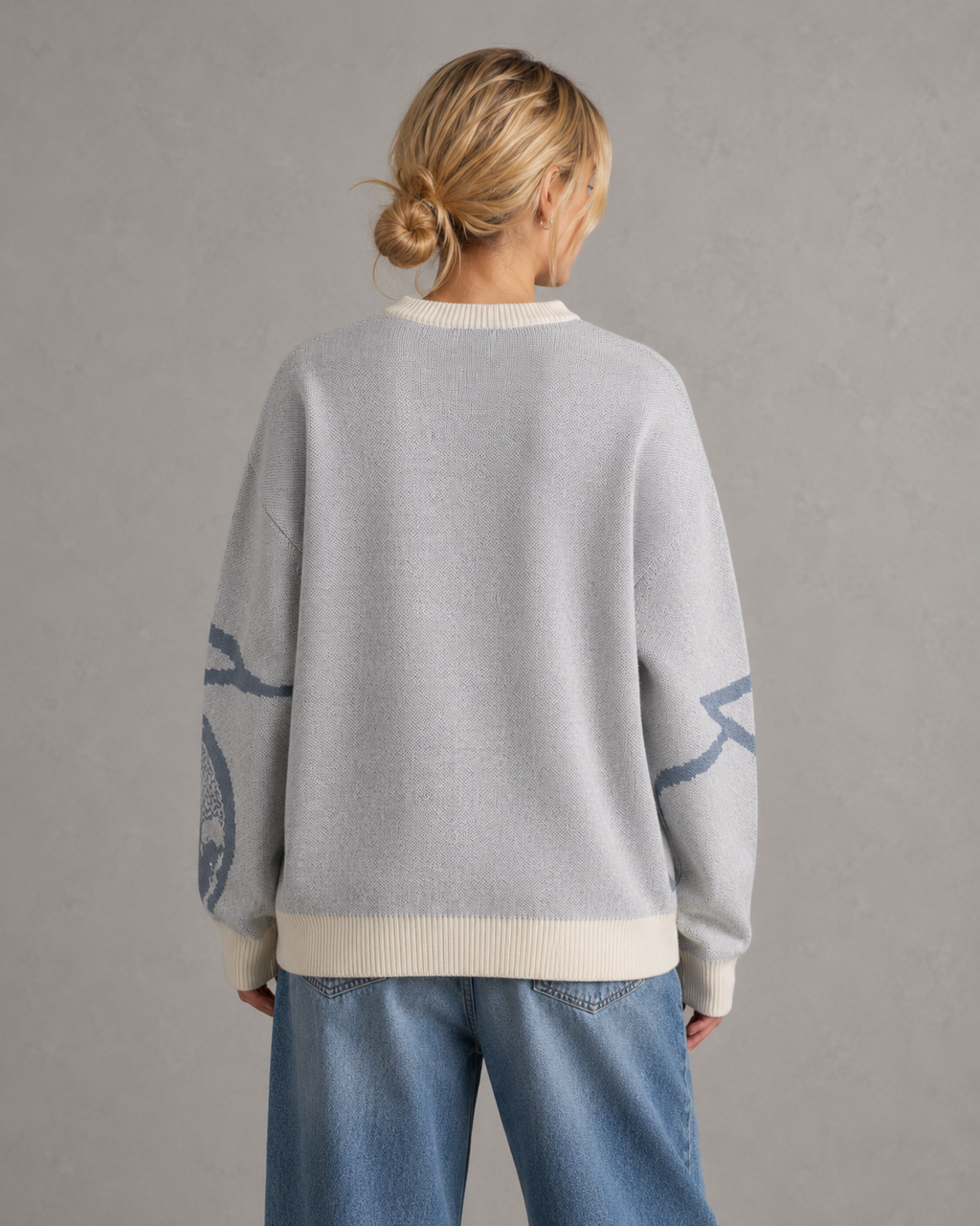 Women's Oversized Graphic Knit Sweater - Relaxed Streetwear Fit